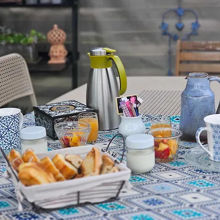 Kaiola Bed and breakfast *